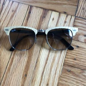 RAYBAN CLUBMASTER SUNGLASSES